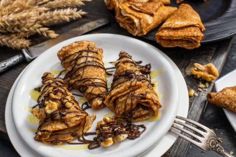 Crepes de harina integral con chocolate y miel