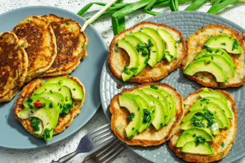 Tortitas de avena con aguacate